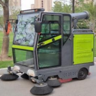 Penkių šepetėlių važiavimas ant šluotelės